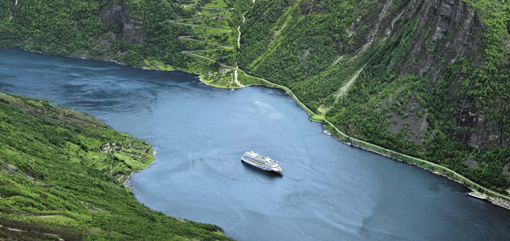 AIDAaura in Norwegen. Foto: AIDA Cruises