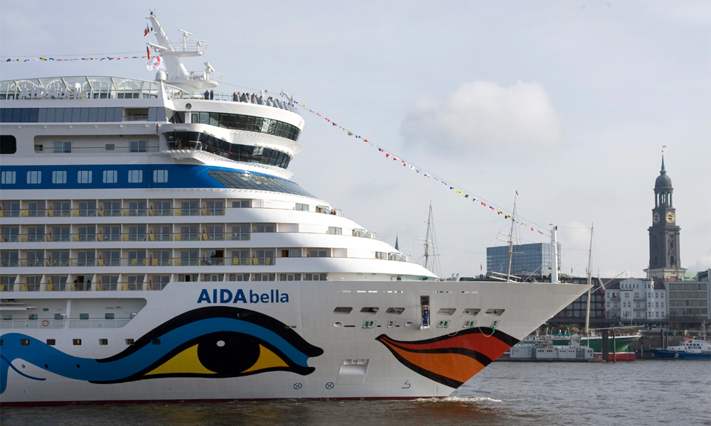 AIDAbella im Hamburger Hafen. Foto: AIDA Cruises