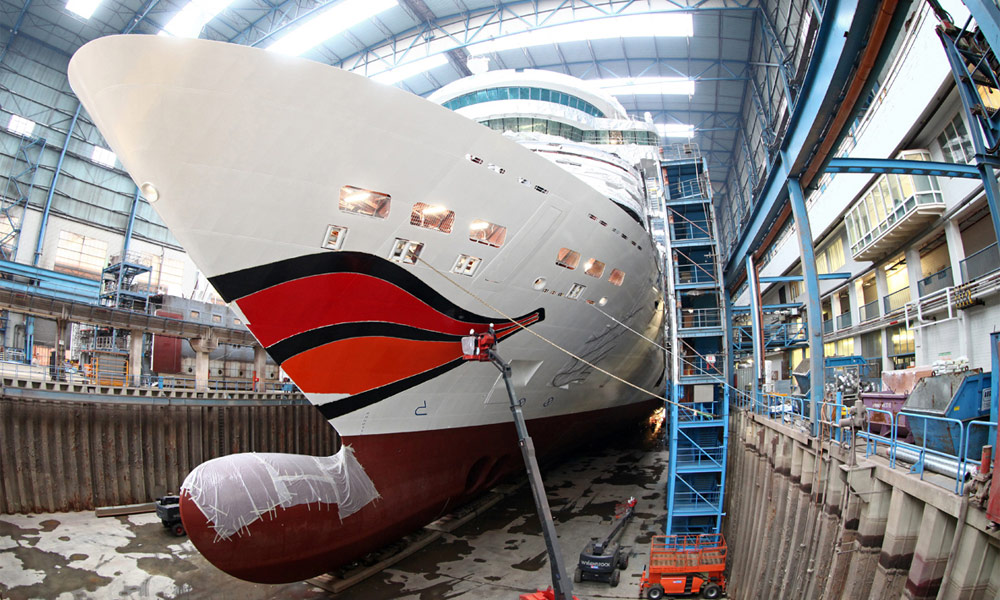 Kussmund von AIDAmar auf der Meyer Werft
