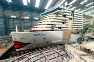 AIDAnova im Baudock der Meyer Werft in Papenburg. Foto: AIDA Cruises