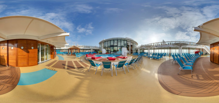 AIDAperla Außenpool. Foto: Inside View