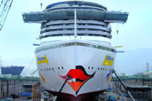 AIDAprima Kussmund auf der Werft in Japan. Foto: AIDA Cruises