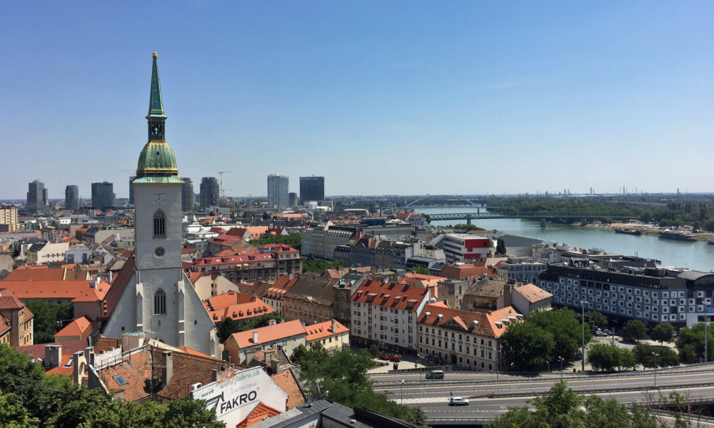 Bratislava bei einer Donau-Flusskreuzfahrt