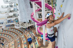 Kletterwand auf der Harmony of the Seas