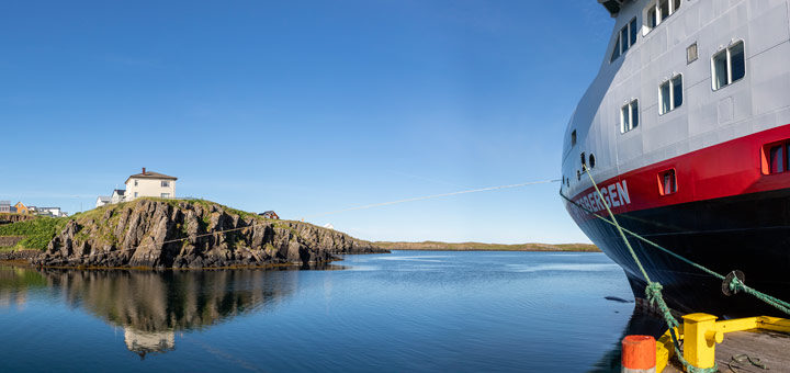 Island mit Hurtigruten