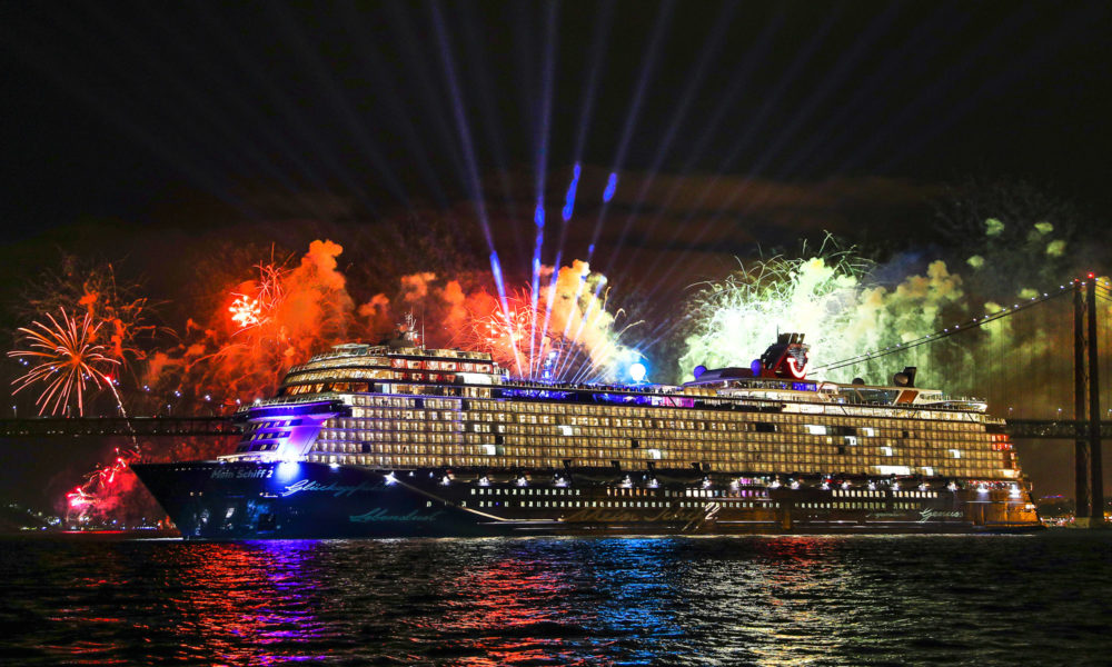 Mein Schiff 2 Taufe In Lissabon