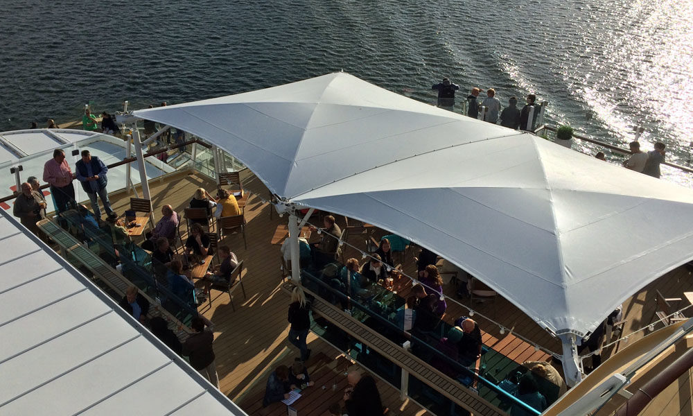 Mein Schiff 5 Außenalsterbar von oben
