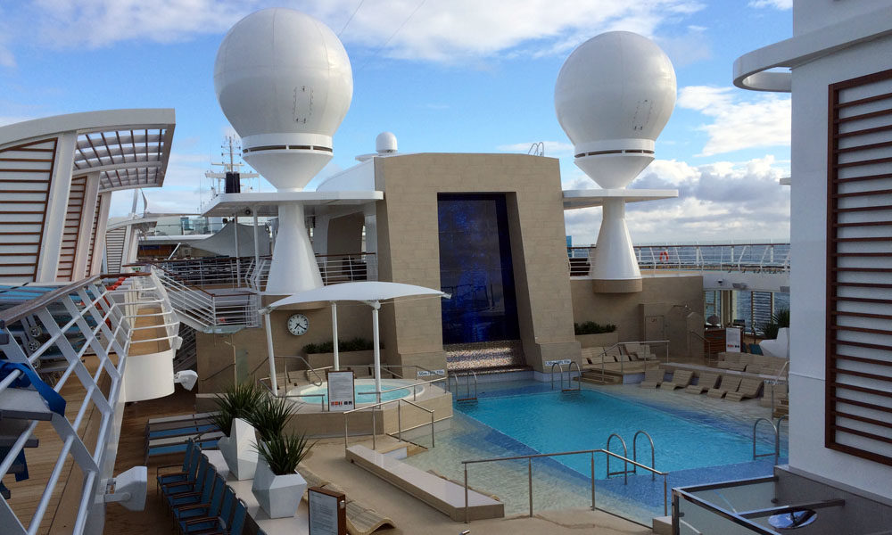 Mein Schiff 5 Lagune auf dem Pooldeck