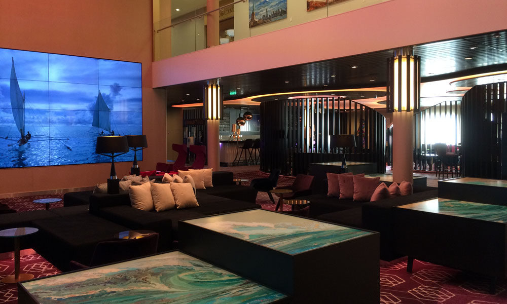 Mein Schiff 5 LUMAS Bar