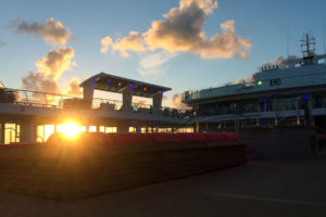 Sonnenuntergang auf der Mein Schiff 5