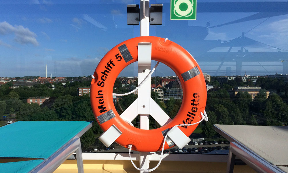 Rettungsring auf der Mein Schiff 5