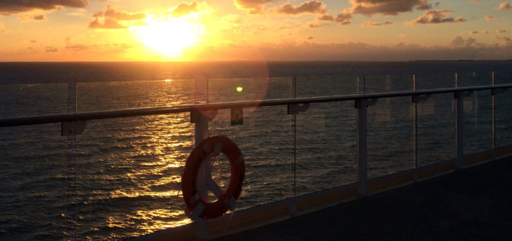Sonnenuntergang auf der Mein Schiff 5