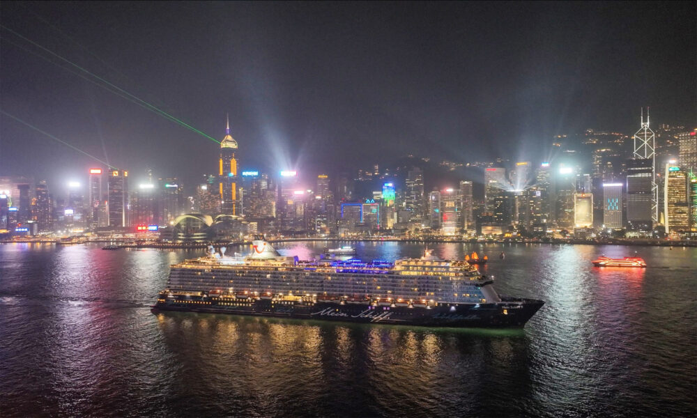 Die Mein Schiff 5 in Hong Kong