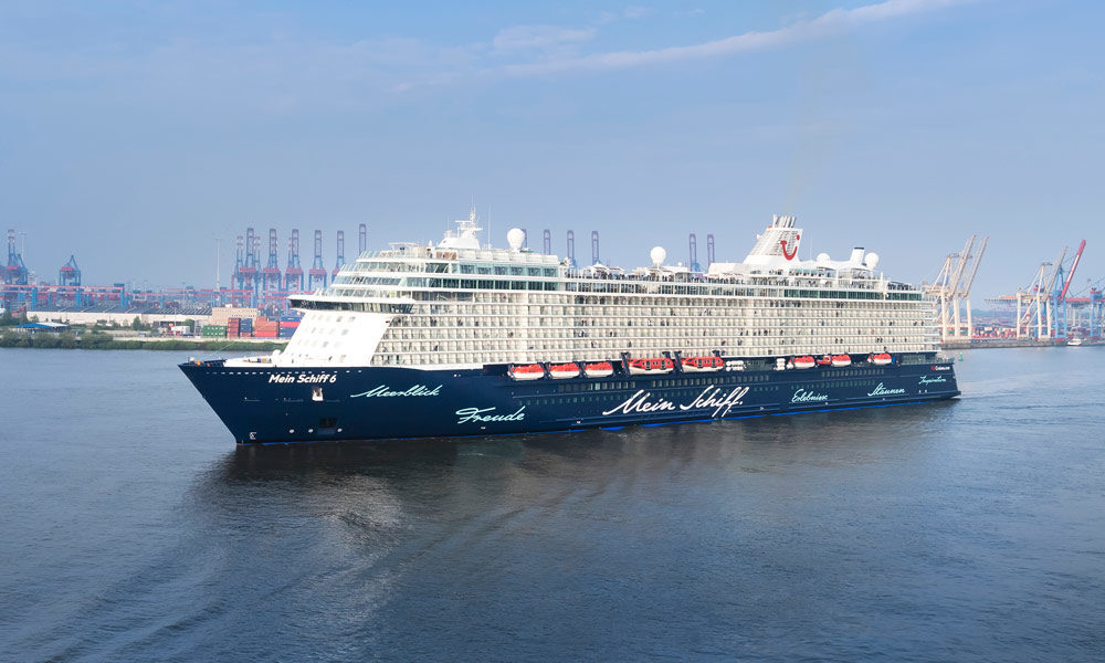 Mein Schiff 6 Erstanlauf in Hamburg. Foto: TUI Cruises