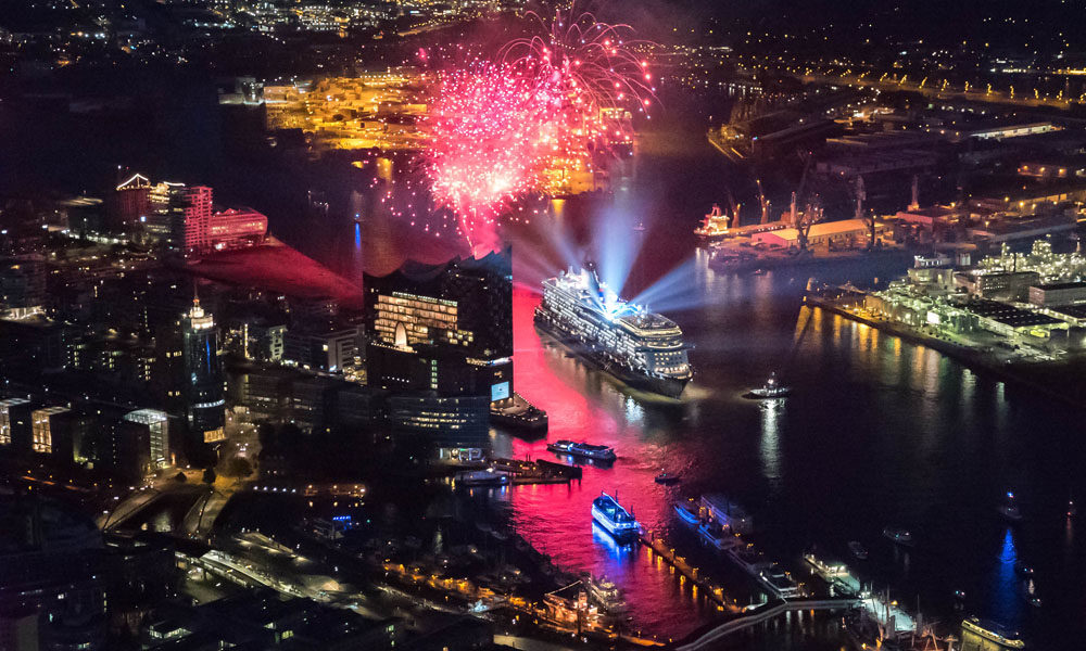 Mein Schiff 6 Taufe in Hamburg. Foto: Andreas Vallbracht