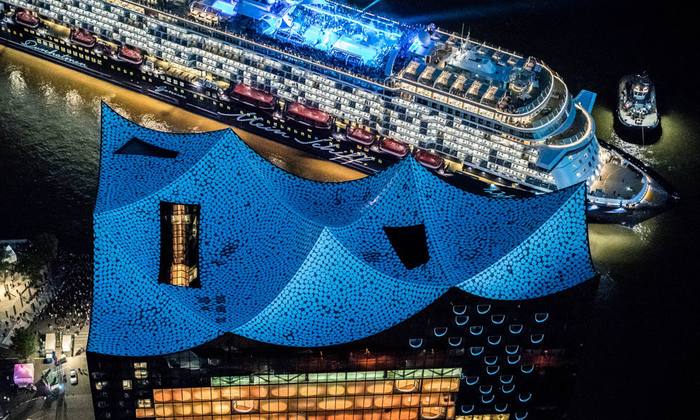 Mein Schiff 6 Taufe in Hamburg. Foto: Andreas Vallbracht