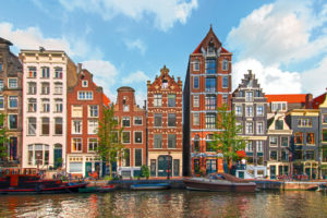 Amsterdam mit Mein Schiff