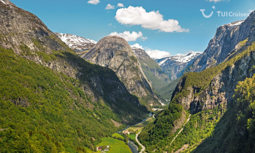 Flåm mit Mein Schiff