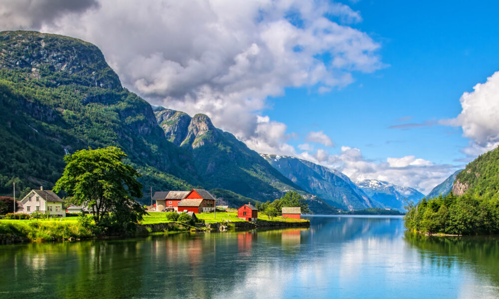 Norwegische Fjorde mit Mein Schiff