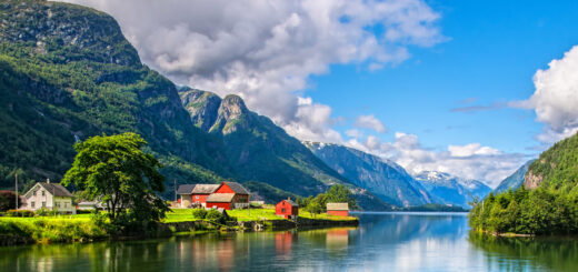 Norwegische Fjorde mit Mein Schiff