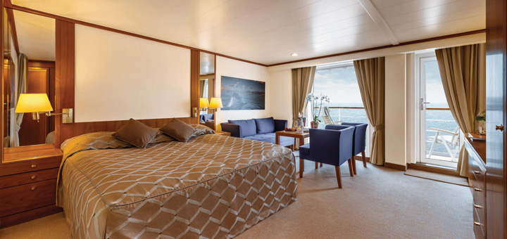 Eine exquisite Suite auf MS BREMEN. Foto: Hapag-Lloyd Kreuzfahrten