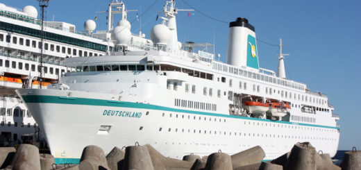MS Deutschland in Tallinn. Foto: Martin Schuster / Kreuzfahrtpiraten