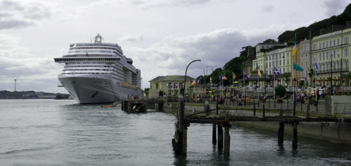 MSC Splendida in Cobh, Irland. Foto: Anna Pöhler