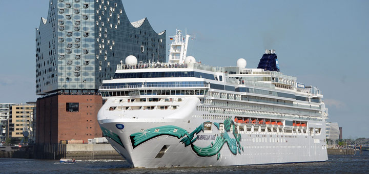 Norwegian Jade in Hamburg. Foto: Lenthe