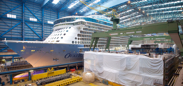 Ovation of the Seas im Baudock der Meyer Werft in Papenburg. Foto: Meyer Werft