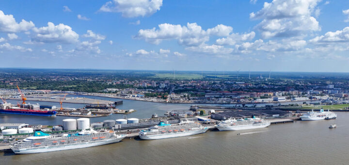 Flottentreffen von Phoenix Reisen in Bremerhaven