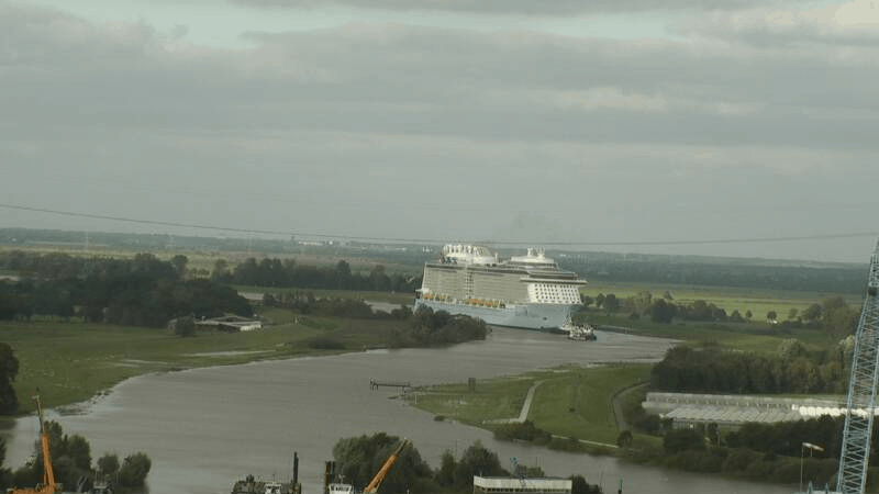 Zeitraffer der Quantum of the Seas am 22. September 2014 von der Webcam der Meyer Werft in Papenburg. Fotos: Meyer Werft