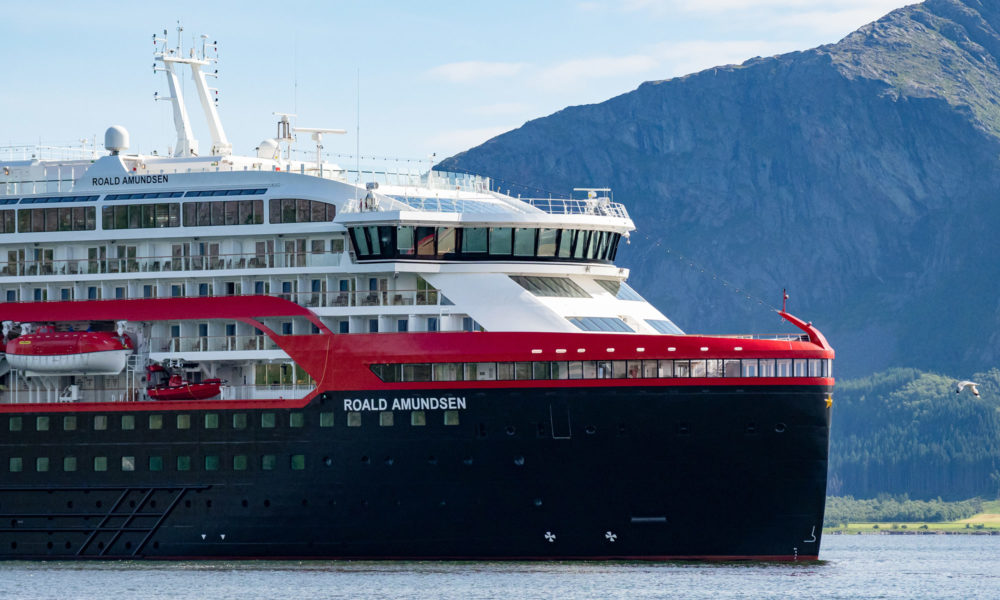 MS Roald Amundsen von Hurtigruten